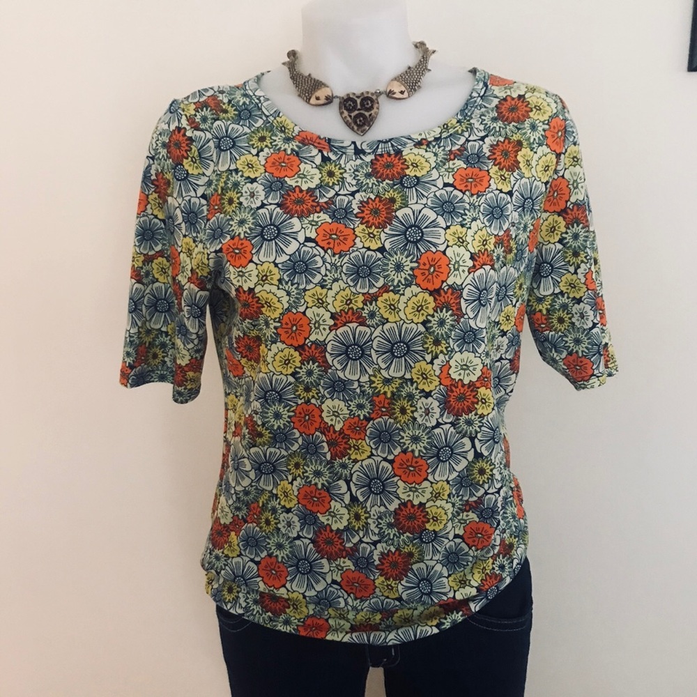 LuLaRoe Gorgeous Floral T-Shirt Large